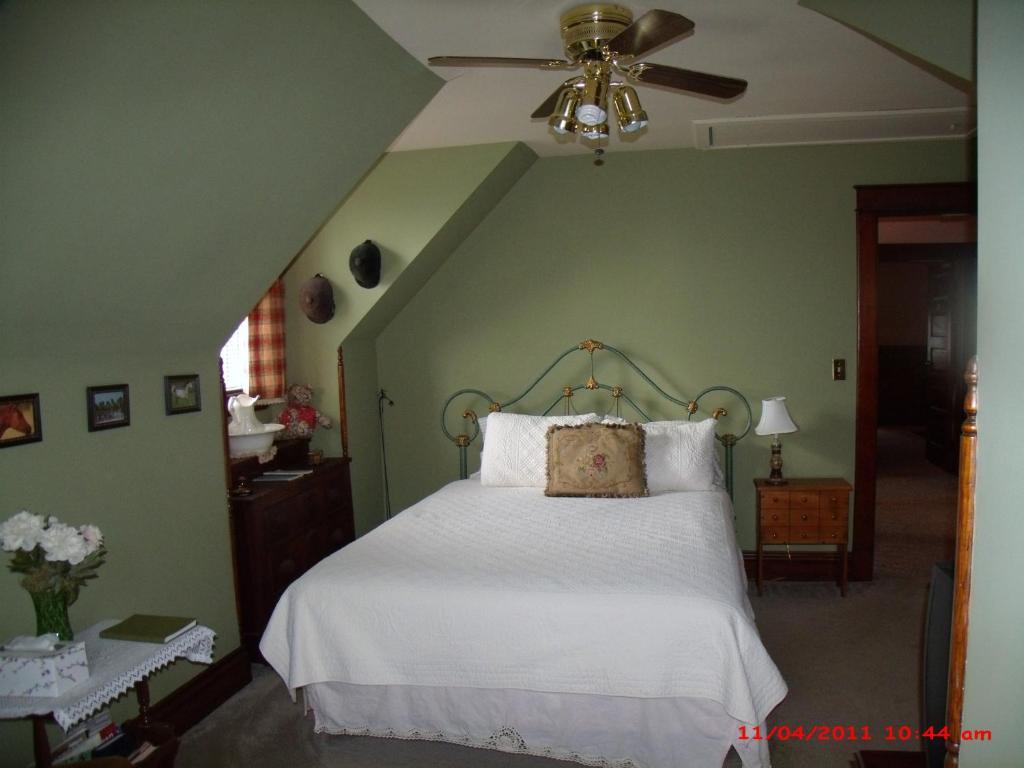 The Corner House Bed & Breakfast Bed & Breakfast Nicholasville Rom bilde