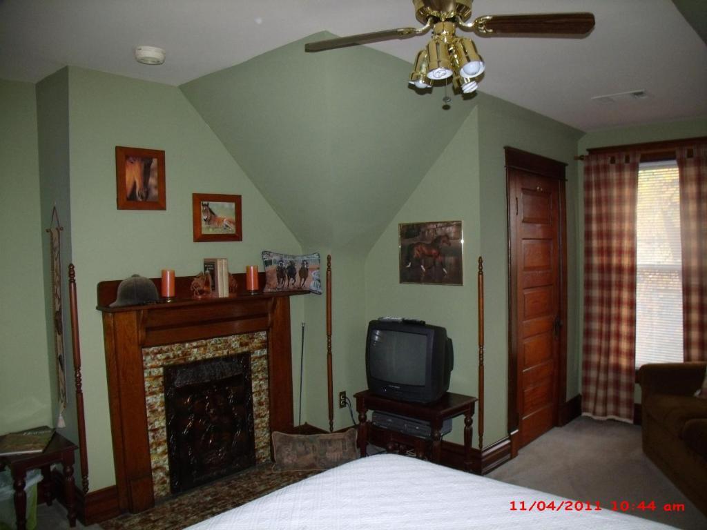 The Corner House Bed & Breakfast Bed & Breakfast Nicholasville Rom bilde